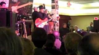 Duane Eddy LIVE "The Lonely One" and "Shazam" at Deke Dickerson Guitar Geek Fest January 16,2010