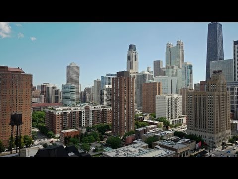 The blue building nears a sellout in River North