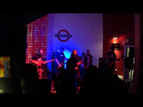 Espantapajarracos-inicio concierto- Sala Underground Alcalá de Guadaíra 25-10-14