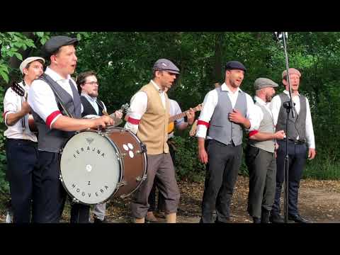 Warszawskie dzieci - Ferajna z Hoovera w Niepodległa. Miejsce spotkań