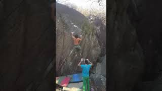 Video thumbnail of Läckerli crack variante, 7a+. Chironico