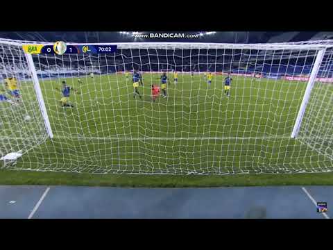 Neymar missed big chance against Colombia. Brazil 2-1 Colombia. Neymar Skills