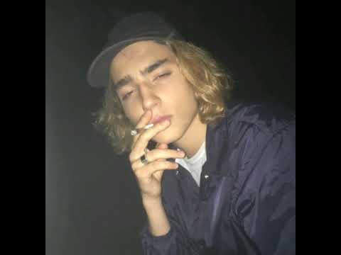 s1nny - lunar castle (ft. твой паук)