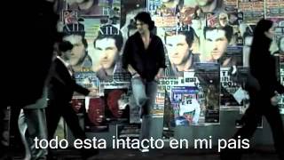 Ricardo Arjona tocando fondo sub