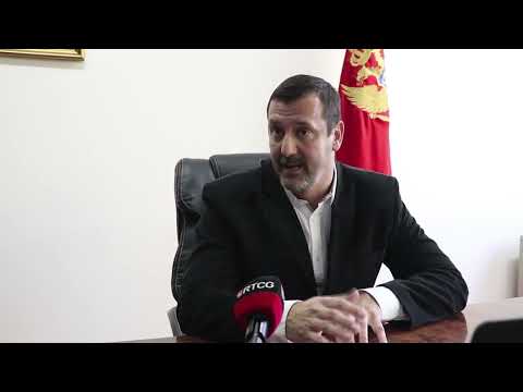 Šverc cigareta u Luci Bar