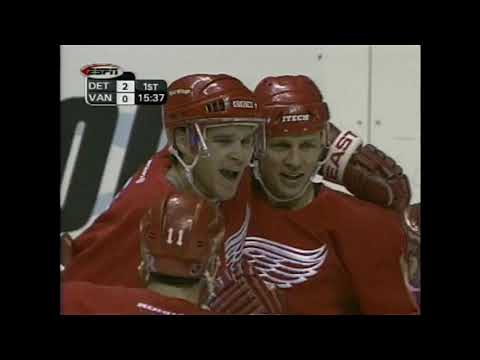 NHL Western Conference Quarter-Finals 2002 - Game 6 - Detroit Red Wings @ Vancouver Canucks