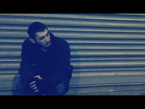 Enes Alper - Kaç Kral Sevdiğinin Elini Tutup Hayatı Kurtarır (Live)