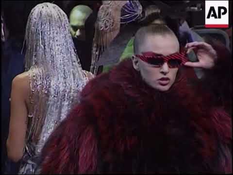 Givenchy couture 2000