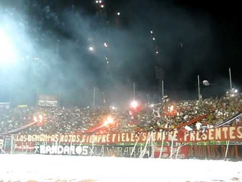 "Barra del Caracas FC VS Mudos (caracas vs tachira 12 09 2010)" Barra: Los Demonios Rojos • Club: Caracas