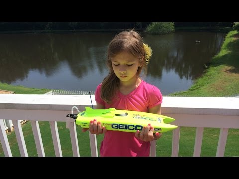 Proboat Miss Geico 17 Performance Comparison NiMH:LiPo