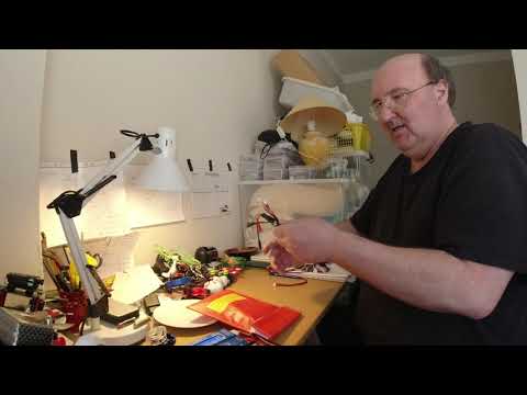 MongoTV_5919 - Mongo Drones Testcenter - Del 4 - Kigger På Mine Gamle Droner og Droneudstyr