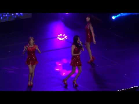 [FANCAM] (SNSD-TTS) Holler KCON Day 2 073116