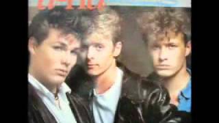 Take On Me - A-ha (12 inch Extended Version)