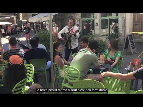 Didier teste une nouvelle chanson