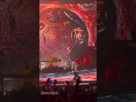 MARCO CASTELLO e MACE si esibiscono con MENTRE IL MONDO ESPLODE live #trending #perte