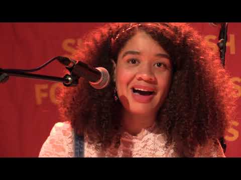 Een vrouw heeft recht op haar stem — Raquel Rosario Sanchez in Bath