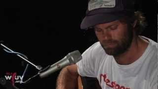 Neil Halstead - &quot;Tied to You&quot; (Live at WFUV)