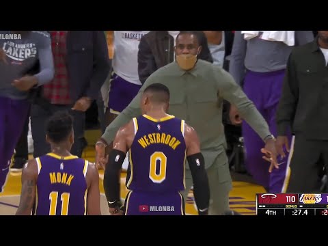 Russell Westbrook with back to back CLUTCH buckets 🙃 Lakers vs Heat