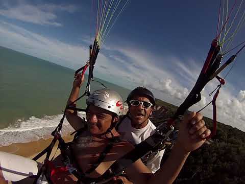 Sobrevoo Parapente Wagner Marques Arraial D'Ajuda 09/09/2013 - Ivan Blá