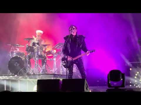 Tones On Tail - There’s Only One @ Cruel World 2024