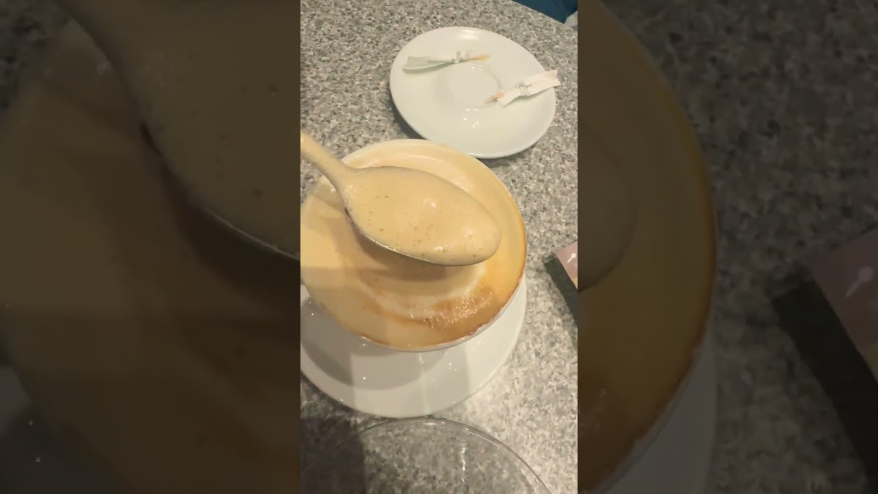 Cappuccino vs Mocaccino