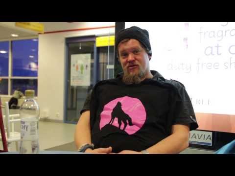 Ville Haapasalo lähettää synttärionnittelut