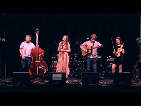 Siobhan Miller and band "Ramblin' Rover"