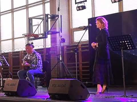 Występ. Renata Zarębska. Finał III Wojewódzkiego Konkursu Piosenek Agnieszki Osieckiej.19 maja 2019r