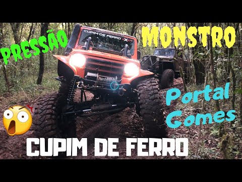 Troller 3.0 na com eixo portal e pneus maxxis 42" na trilha da Pedra Lisa