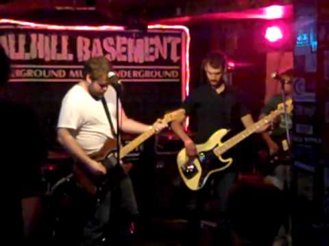 Dan Maxwell and his band @ Millhill Basement 7/25/09