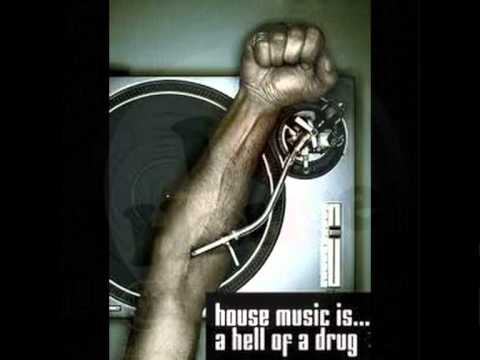 L'uomo che sussurrava alle galline VS Bueno Clinic - Sex Apeal  ( Syle and Smash Rmx )