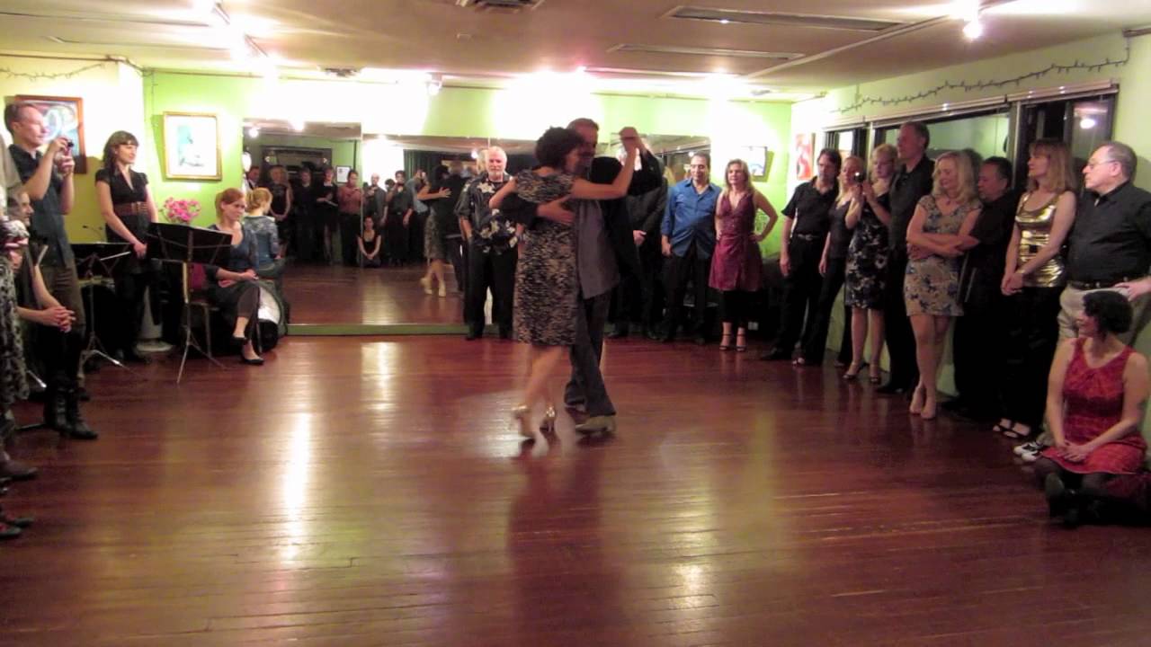 Oscar Casas and Ana Miguel, Tango Magdalena, 1 of 4