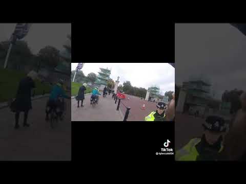 London Police as usual worse then door Supervisors