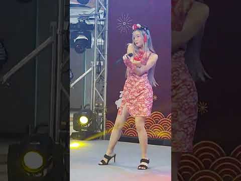 230121 (Yoko Fancam) Deadkat - VIOLENCE @ Chinese New Year Idol - The Market Bangkok