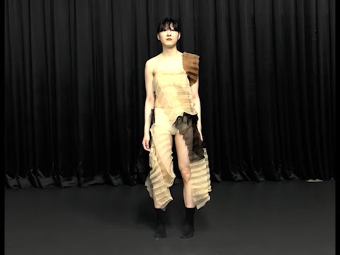 Textile Complete with the Human Body