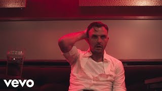 Musik-Video-Miniaturansicht zu Ready to Go Songtext von Hurts