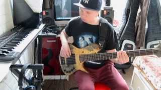 Chuck Brown - Bustin&#39; Loose bass playalong