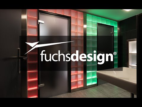 Rot? Besetzt!  |  Grün? Frei! – Beleuchtete Glasbaustein Toilette  |  FUCHS DESIGN