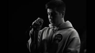 Cuando Estabas Aquí Lyrics English Translation