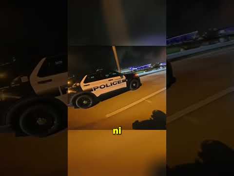 EL MOTOCICLISTA MÁS AMABLE DEL MUNDO!! 😯