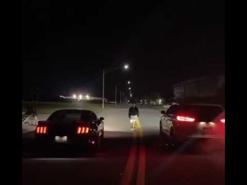 2019 Ford Edge ST vs 2017 Mustang GT