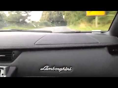 Lamborghini Aventadore kickdown