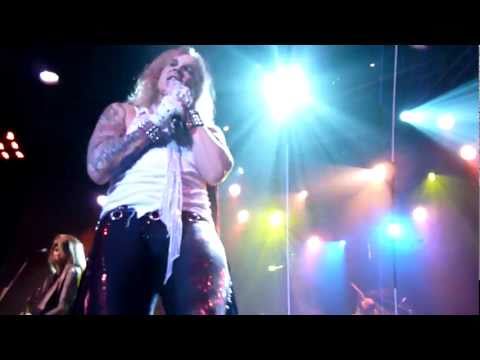 Steel Panther "Critter" -  GVR 5/21/11 - Satchel close-up solo