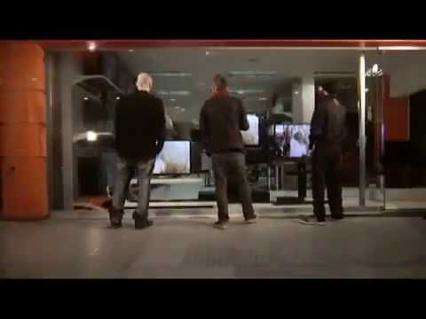 Professional Sinnerz ft K Naan and Komis X-Wavin Flag