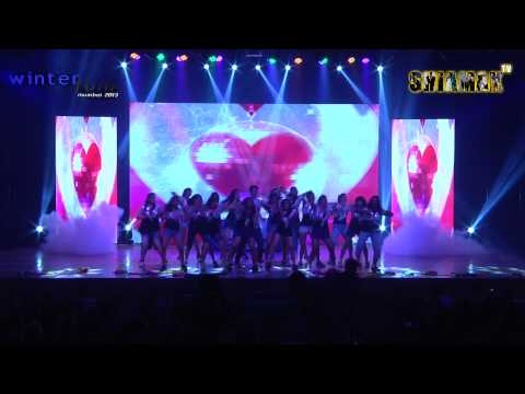 Akshay Kumar Medley - Shiamak Winter Funk 2013 - Mumbai - Zone 2