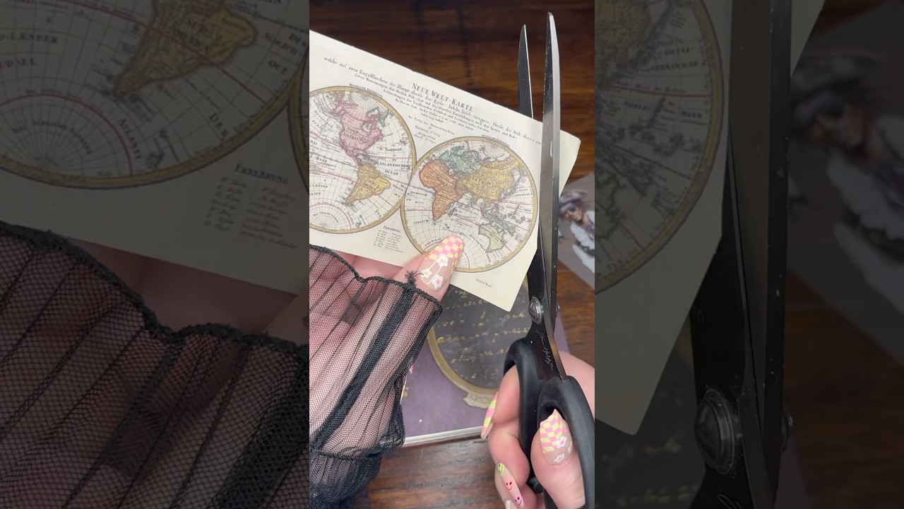 Relaxing journal with me 🏴‍☠️ #arttherapy #scrapbooking #journaling #asmr #pirates #artjournal