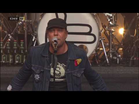 Magtens Korridorer feat Østkyst Hustlers - SmukFest 2016