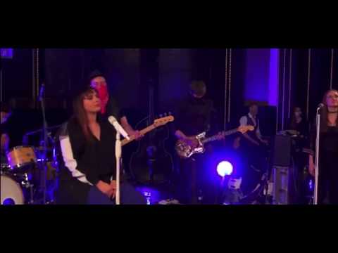 Ewa Farna - Vsechno Nebo Nic (Live Performance 16.05.2020)