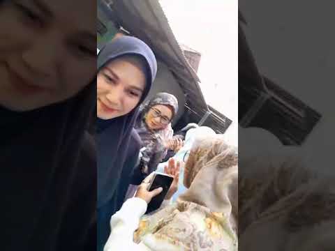 Bersama ustadzah Puput melati