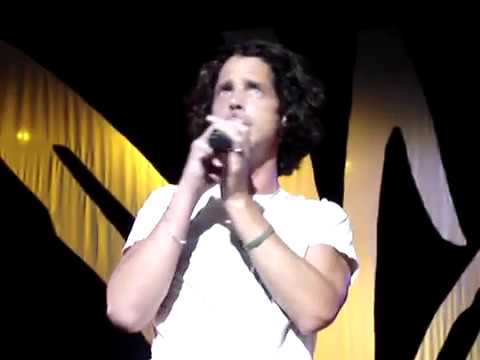 Chris Cornell and Chester from Linkin Park singing Hunger Strike